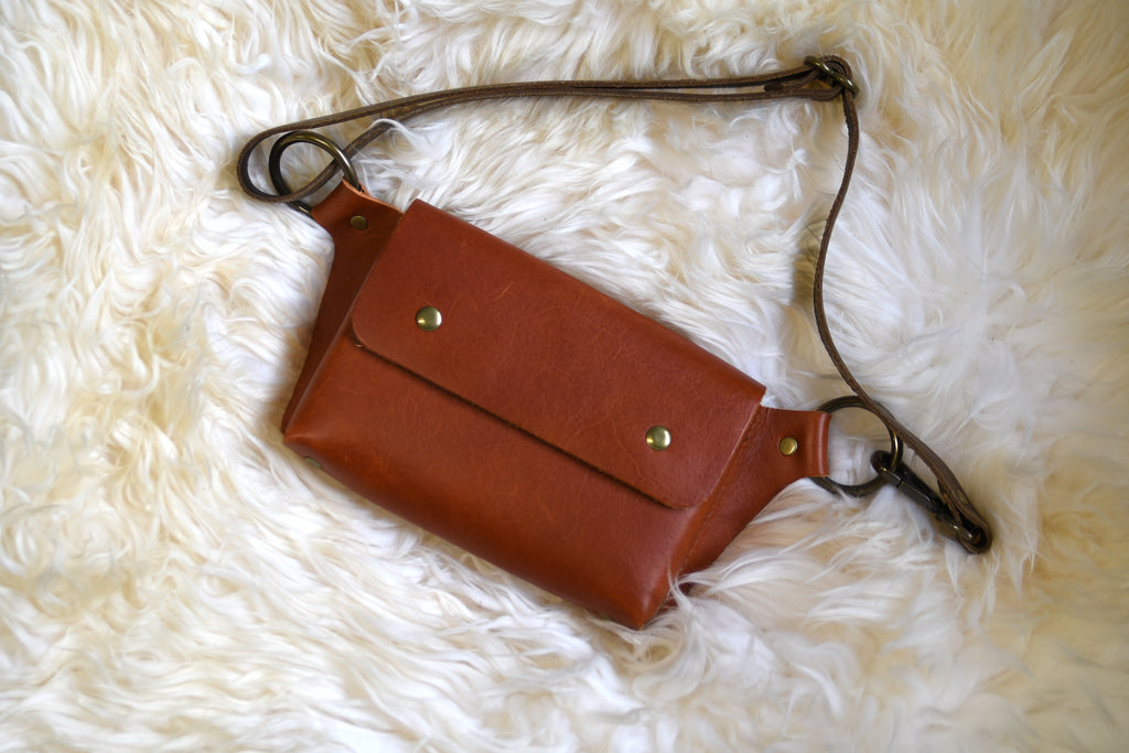 Cascade Hip Purse