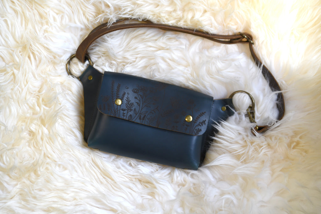 Cascade Hip Purse